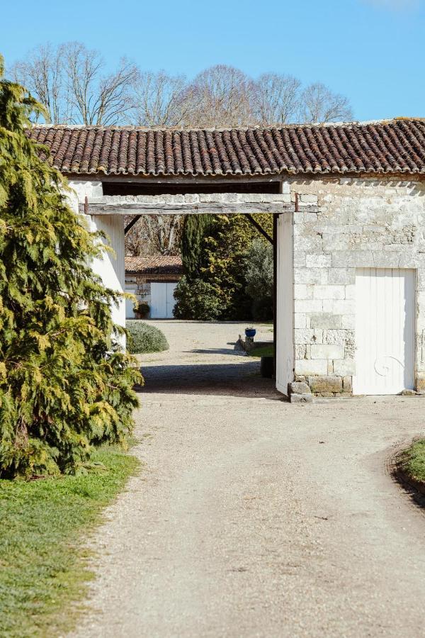 Chateau De La Vallade Saint-Porchaire Экстерьер фото